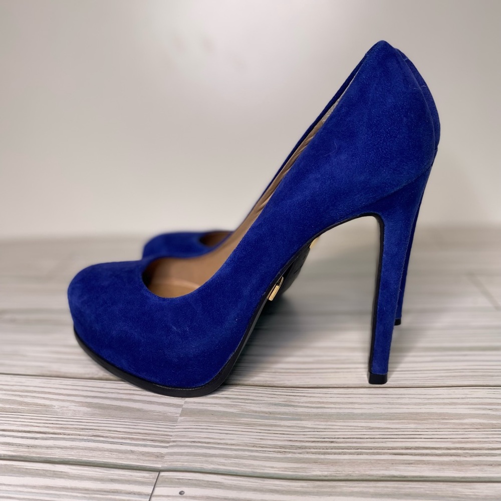 Pour La Victoire Pumps size 6